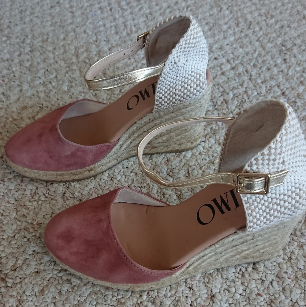 Anthropologie Gaimo Cielo mauve Pink suede Wedge Sandals size 6